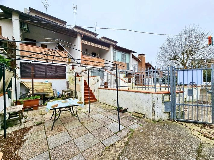 COSTA RICA 8D Vendita Lido delle Nazioni villetta trilocale zona residenziale 